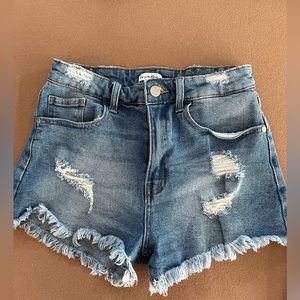 Love, Fire junior’s denim shorts